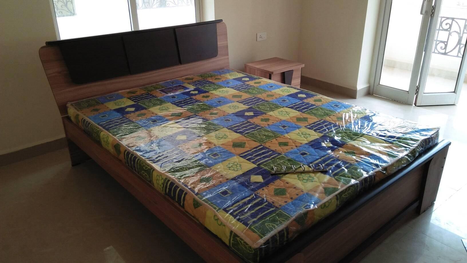 Modern King Size Bed — Furniture